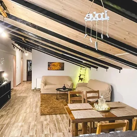 Apartment η σοφίτα σας Trikala (Thessaly)