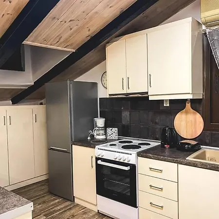 Apartment η σοφίτα σας Trikala (Thessaly)